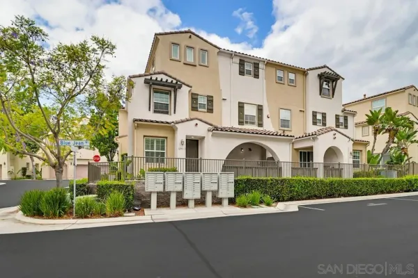 $640,000 | 1293 Fools Gold Way, Unit 3, Chula Vista, CA 91913