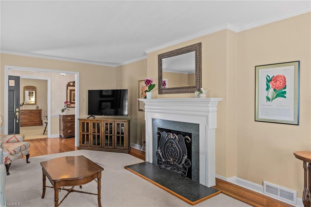 216 South Avalon Road Winston-Salem, NC 27104 - Photo 10 of 47