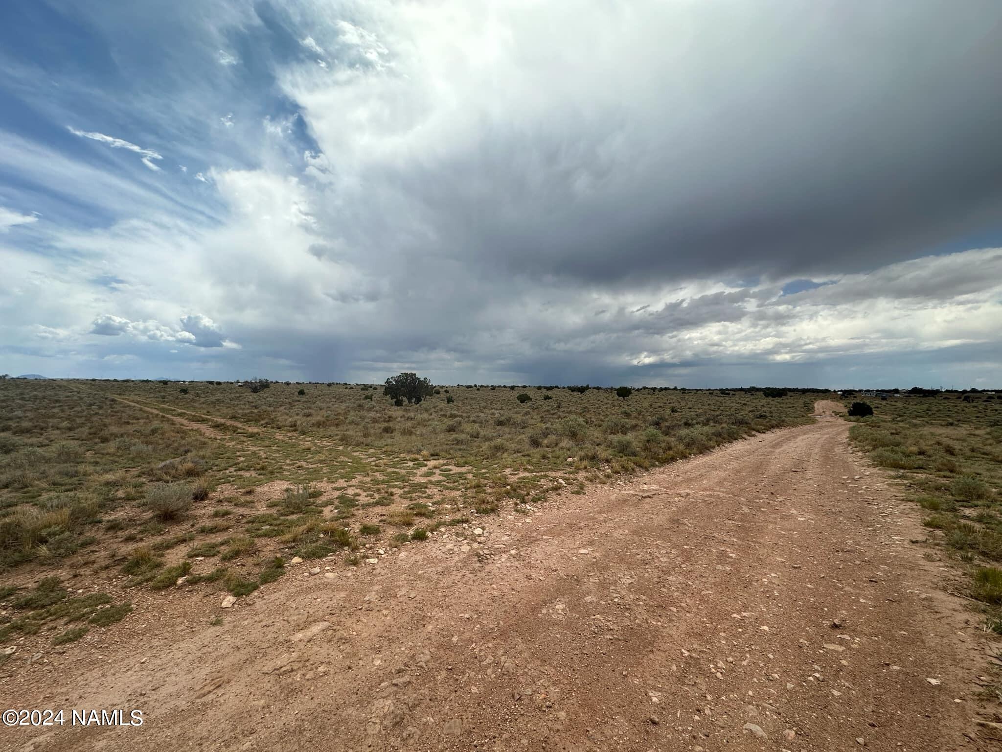 1224 Valle Road, Unit 8 Williams, AZ 86046 - Photo 2 of 10 295960cd-27fa-44a1-9109-9d6b433a4da3