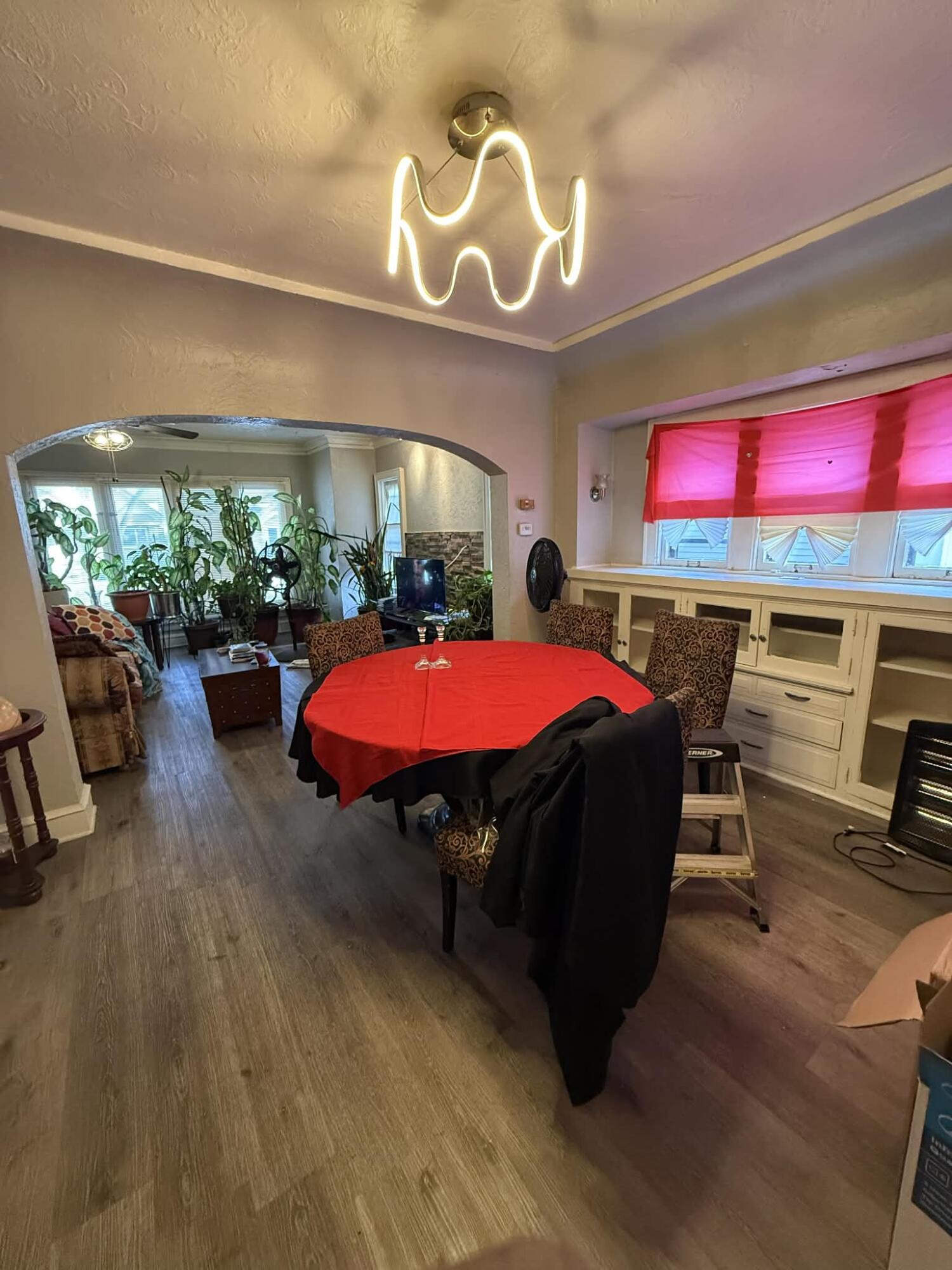 2845 North 57th Street Milwaukee, WI 53210 - Photo 3 of 12 47dbdeb4-59e7-42e1-825c-e3f5dc1c378a