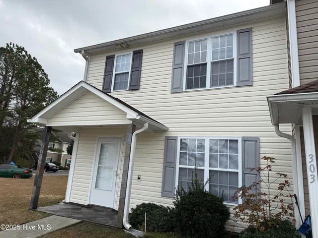 $170,000 | 301 Comanche Trail, Havelock, NC 28532