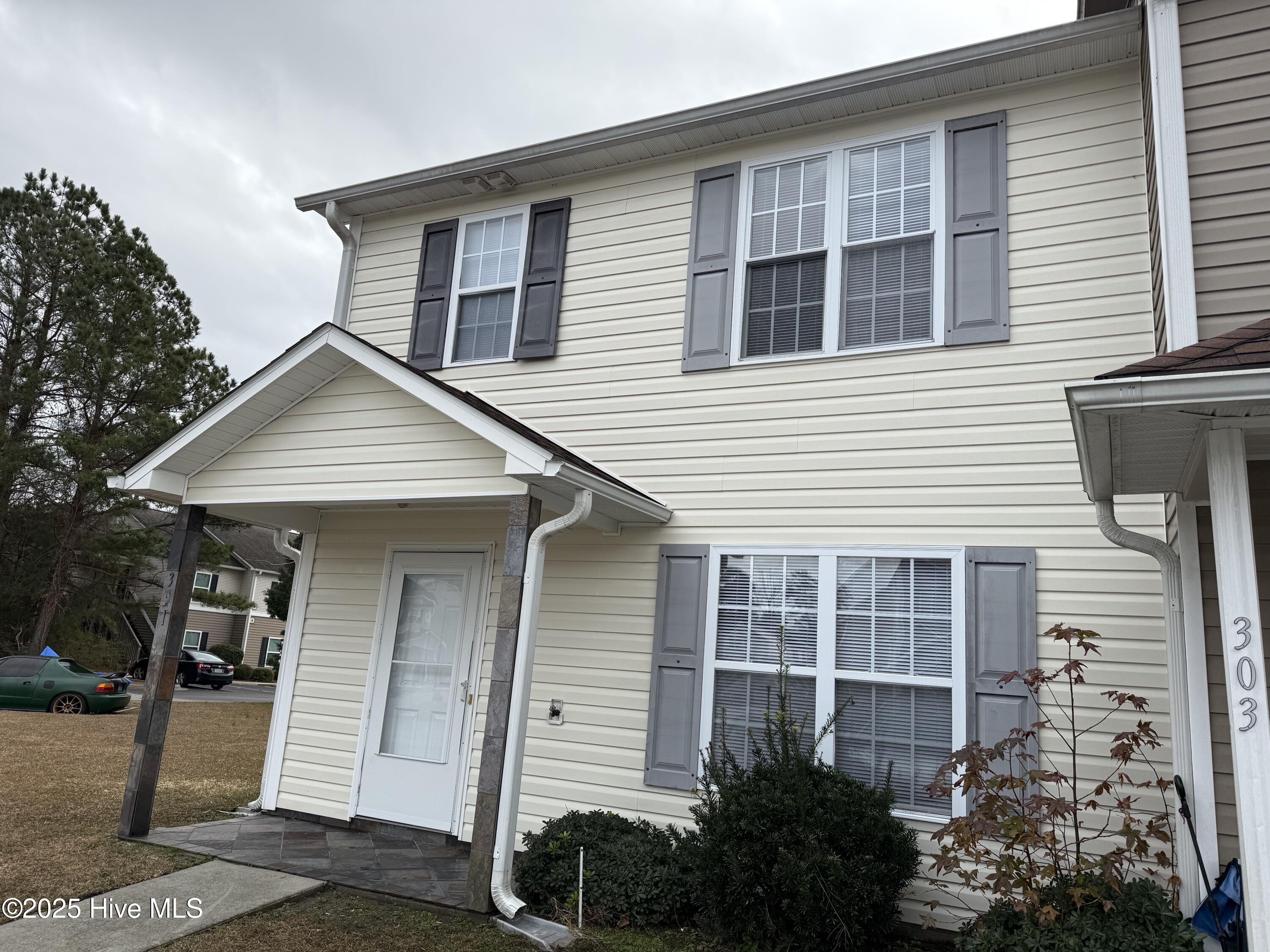 301 Comanche Trail Havelock, NC 28532 - Photo 2 of 29 FRONT