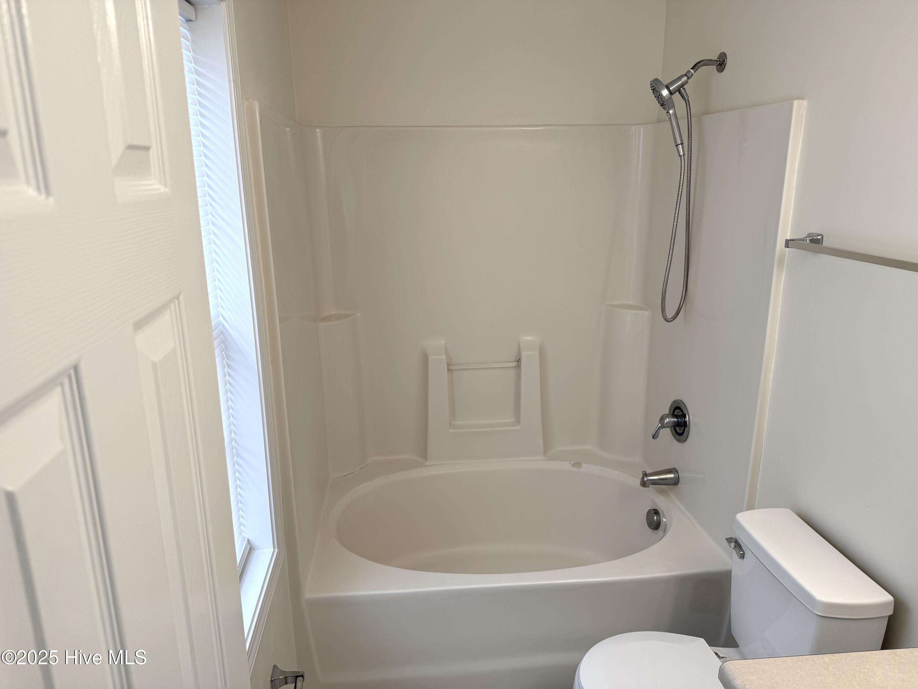 301 Comanche Trail Havelock, NC 28532 - Photo 25 of 29 MAIN BATH