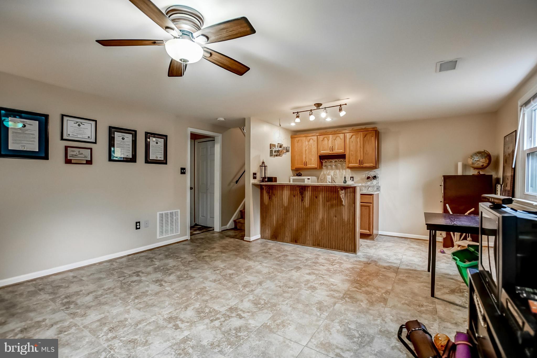16125 Jerald Road Laurel, MD 20707 - Photo 24 of 30 Family Room