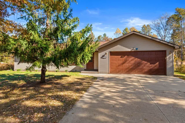 $280,000 | 432 Duffers Trail, Nekoosa, WI 54457