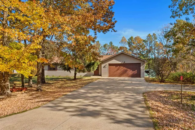 $280,000 | 432 Duffers Trail, Nekoosa, WI 54457