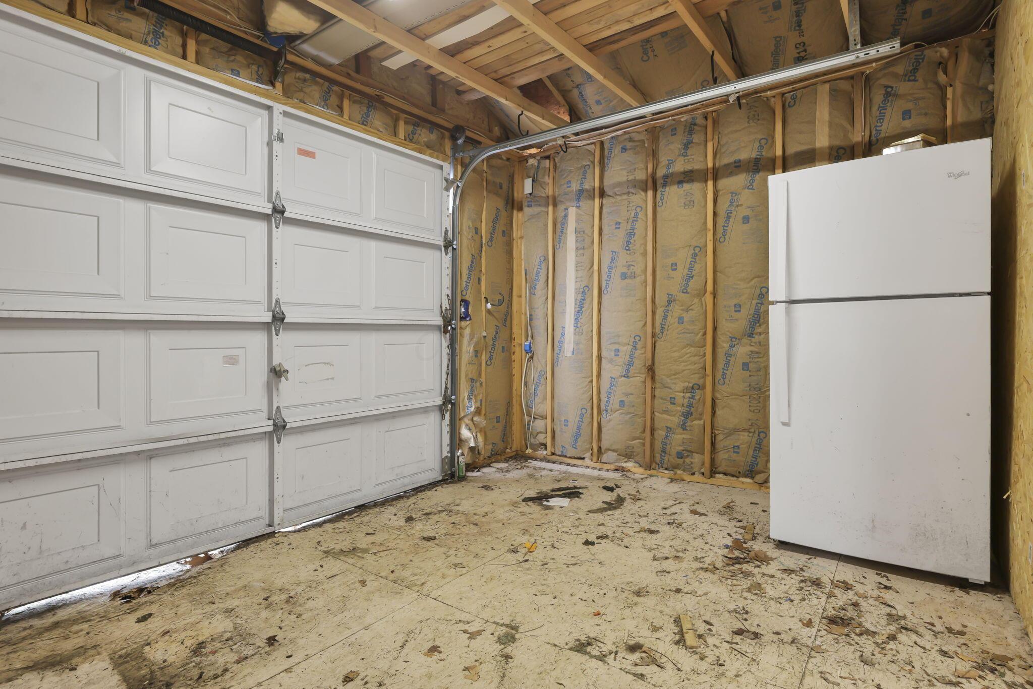 180 North Harding Road Columbus, OH 43209 - Photo 33 of 38 Detached Garage