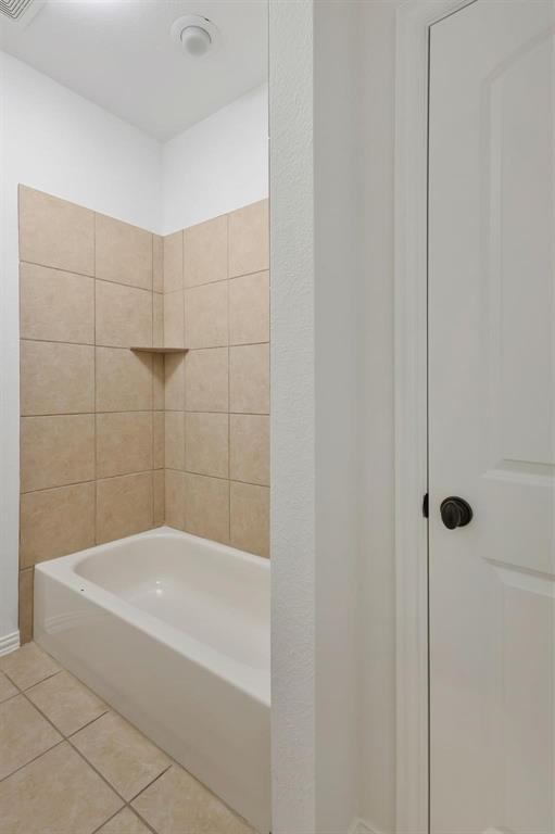 7905 Kickapoo Drive McKinney, TX 75070 - Photo 35 of 38 Upstairs Bathroom
