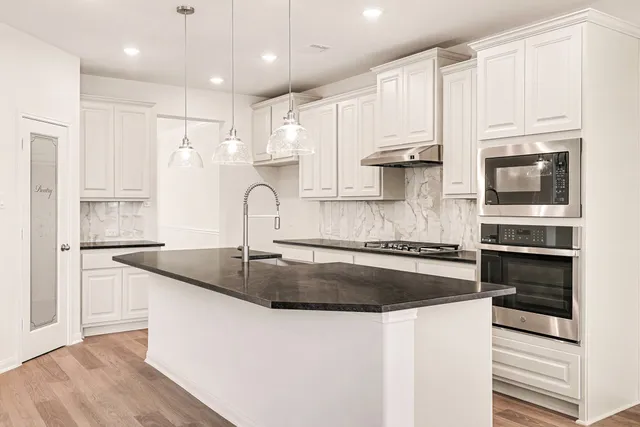 $559,990 | 18319 Tammy Nell Court, Willis, TX 77378