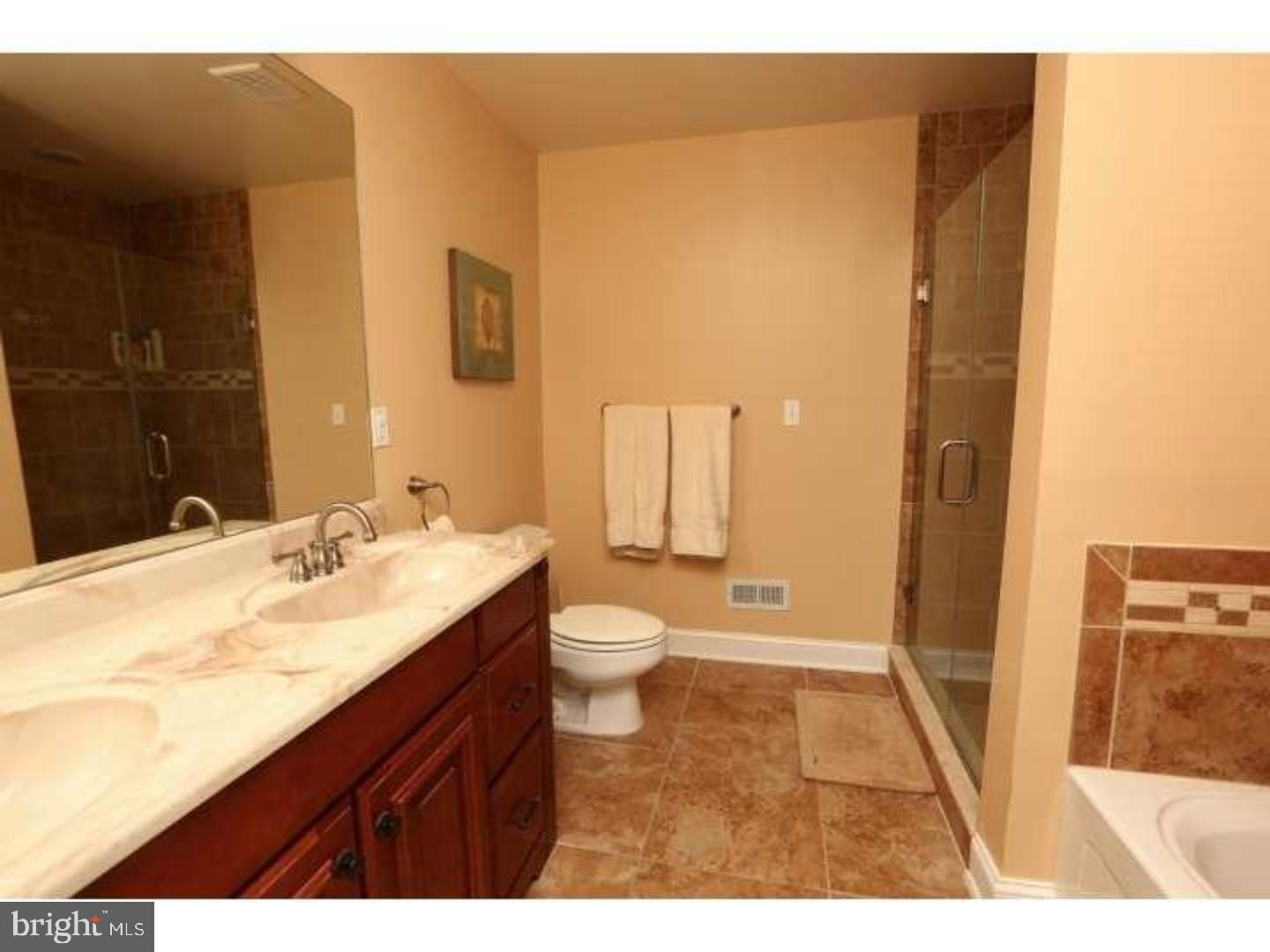 493 Harmon Road, Unit B Philadelphia, PA 19128 - Photo 12 of 21 Gallery Image 12