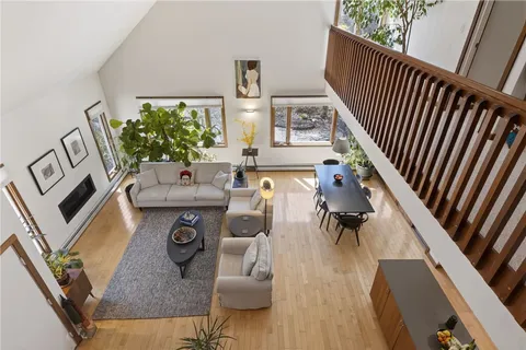 $1,725,000 | 85 Gounod Road, Westerly, RI 02891