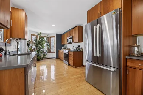 $1,725,000 | 85 Gounod Road, Westerly, RI 02891