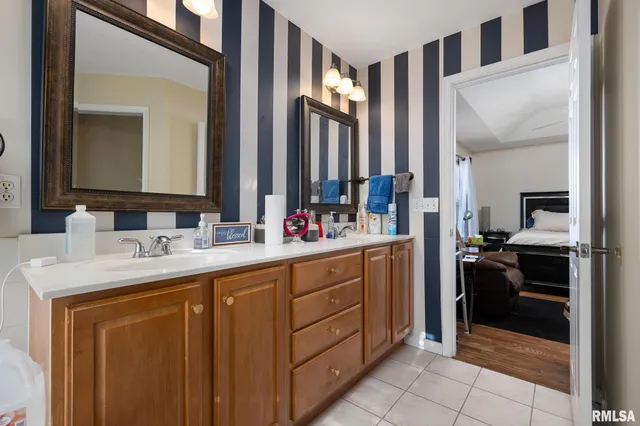 $374,900 | 4815 North Weaverridge Boulevard, Peoria, IL 61615