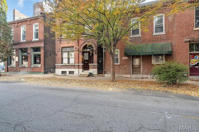 $1,250 | 1906 Cherokee Street, St. Louis, MO 63118