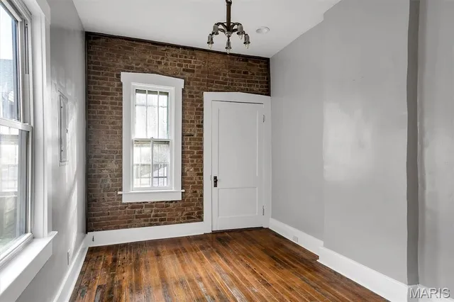 $1,250 | 1906 Cherokee Street, St. Louis, MO 63118