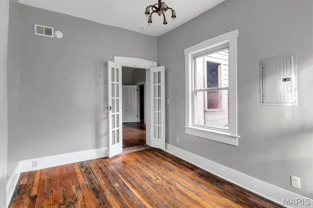 $1,250 | 1906 Cherokee Street, St. Louis, MO 63118