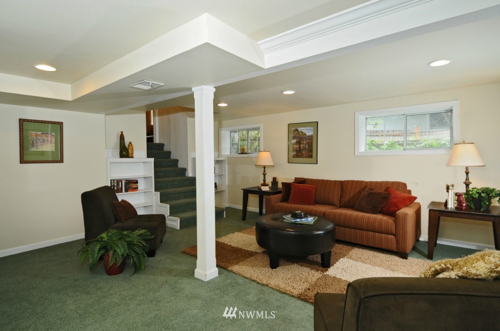 14231 Southeast Allen Rd. Bellevue, WA 98006 - Photo 12 of 15