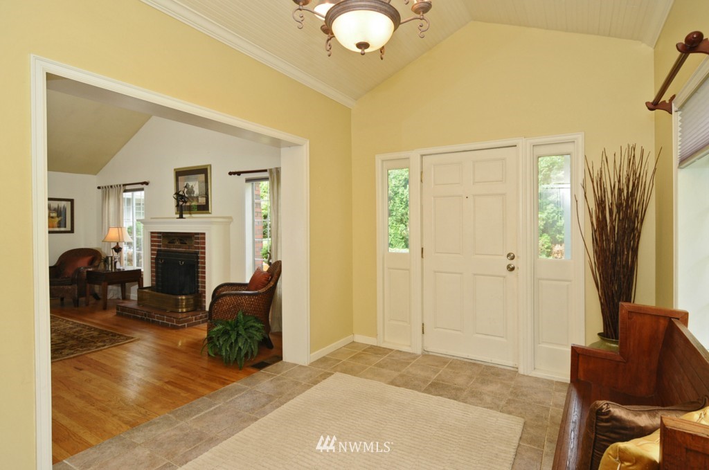 14231 Southeast Allen Rd. Bellevue, WA 98006 - Photo 3 of 15