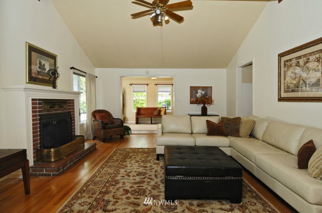 14231 Southeast Allen Rd. Bellevue, WA 98006 - Photo 5 of 15