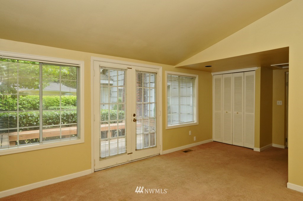14231 Southeast Allen Rd. Bellevue, WA 98006 - Photo 8 of 15
