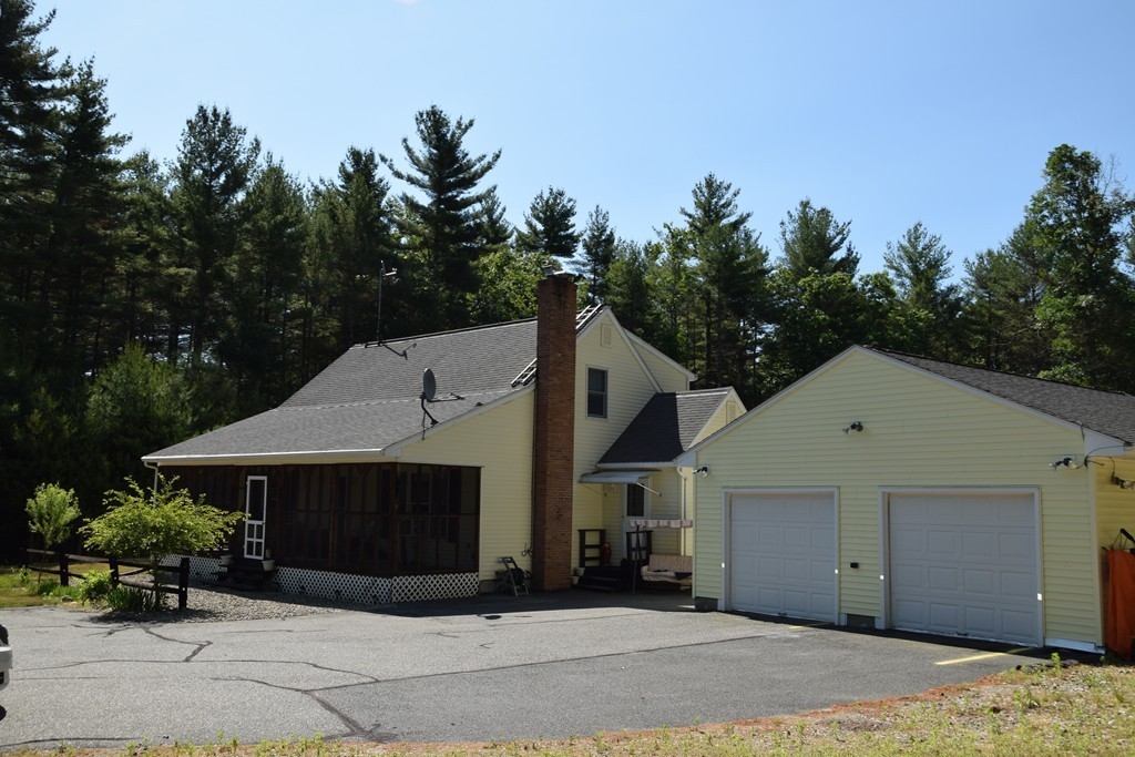 332 Cold Spring Road Belchertown, MA 01007 - Photo 2 of 23 Gallery Image 2