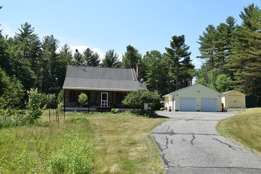 332 Cold Spring Road Belchertown, MA 01007 - Photo 3 of 23 Gallery Image 3