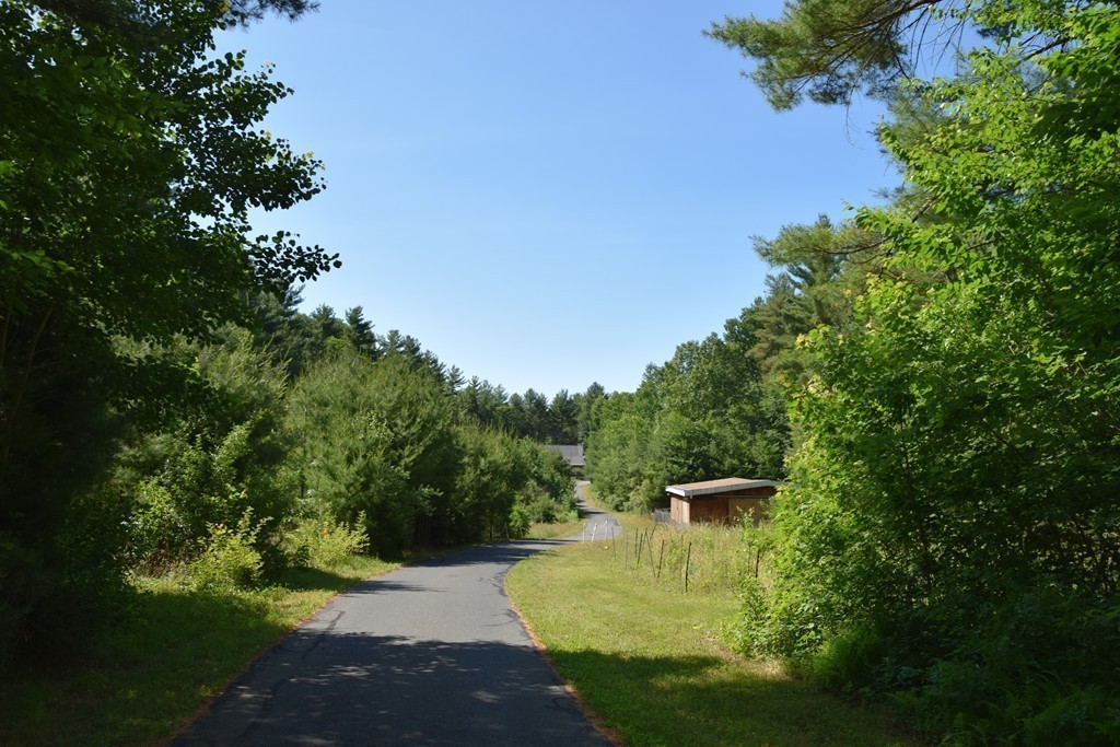 332 Cold Spring Road Belchertown, MA 01007 - Photo 4 of 23 Gallery Image 4