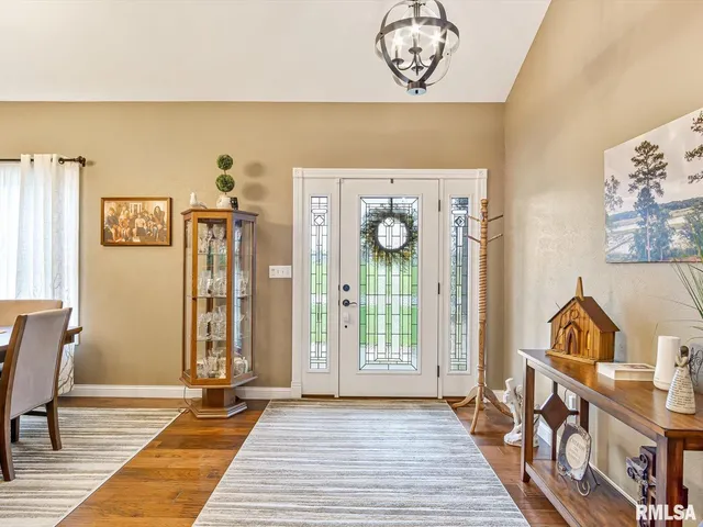 $525,000 | 432 Indian Trail, Pinckneyville, IL 62274