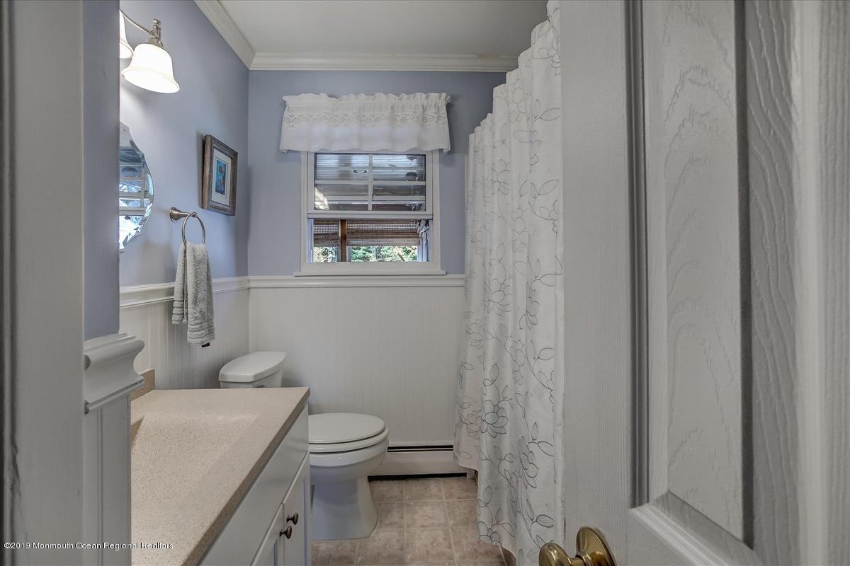 115 Whippany Road Barnegat, NJ 08005 - Photo 21 of 34 21-Bathroom