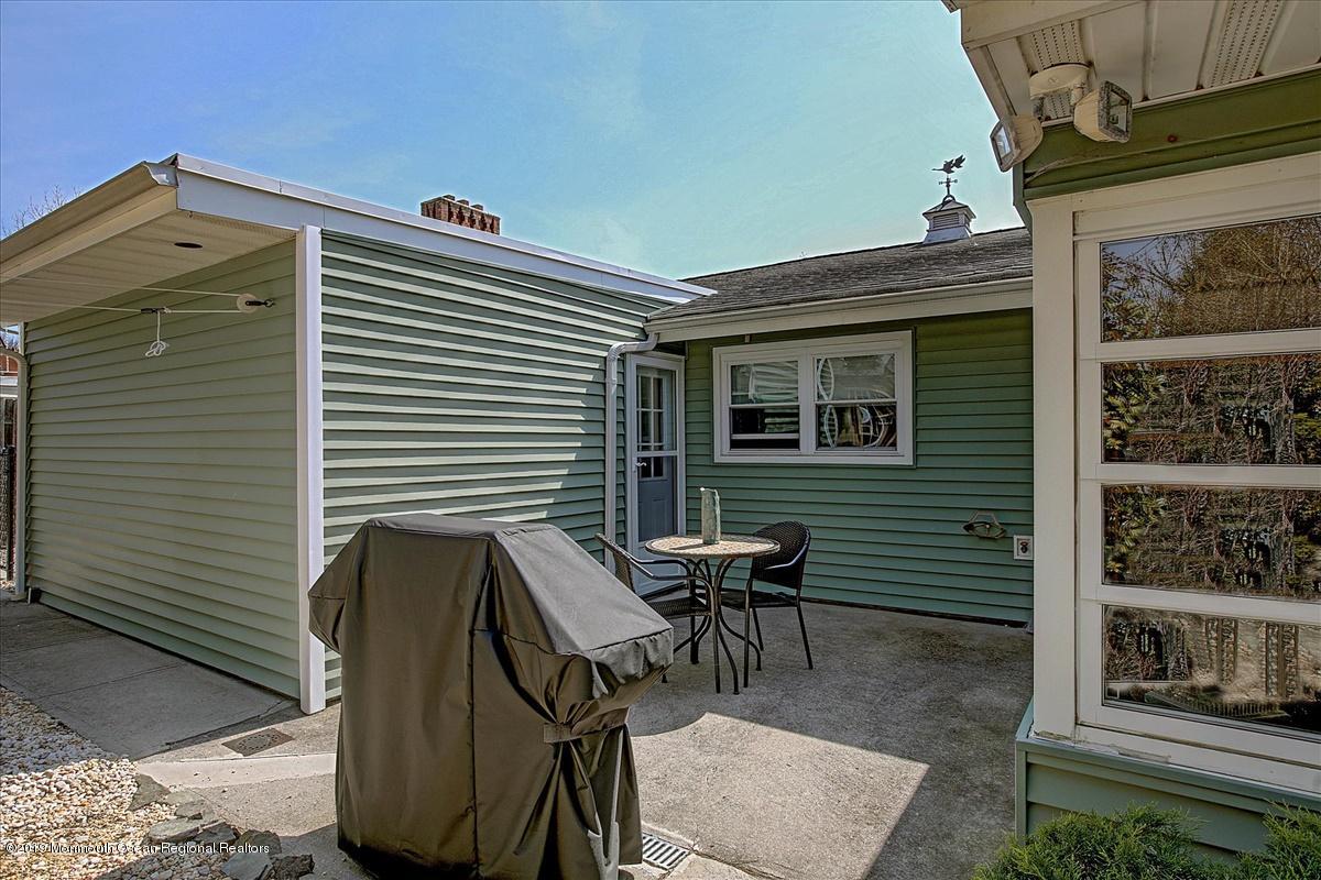 115 Whippany Road Barnegat, NJ 08005 - Photo 27 of 34 27-Patio_Area