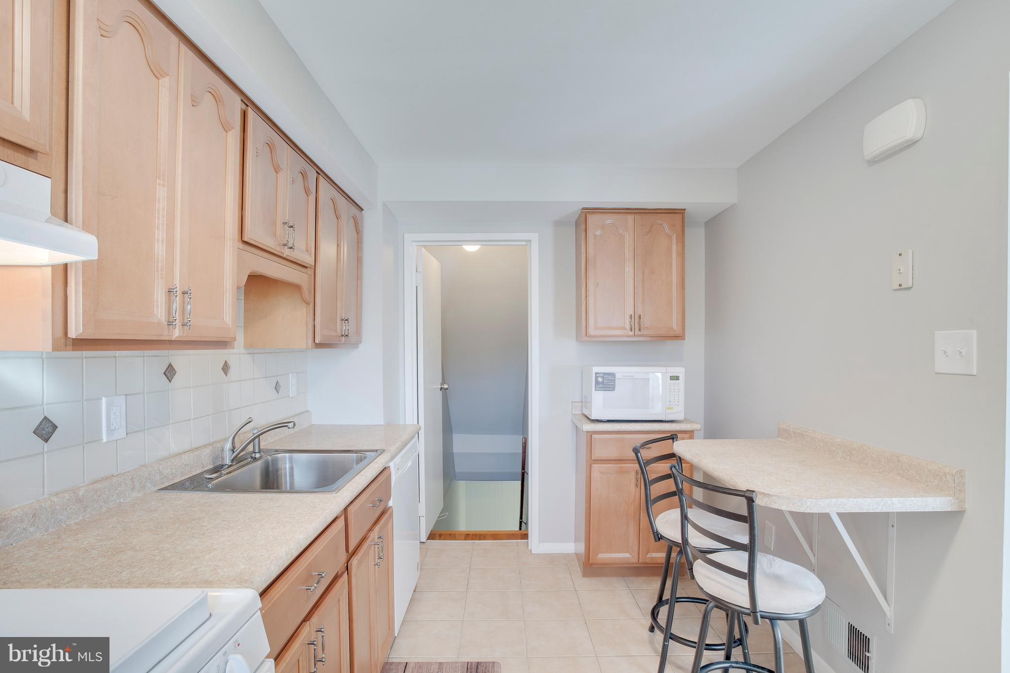 704 Kingston Road Baltimore, MD 21220 - Photo 16 of 37