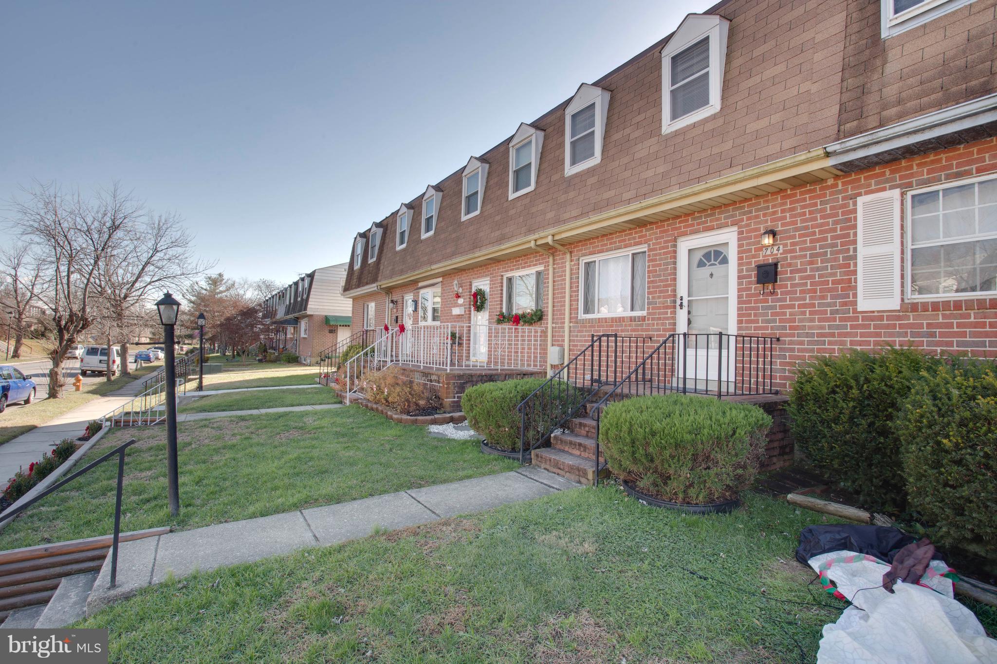 704 Kingston Road Baltimore, MD 21220 - Photo 3 of 37