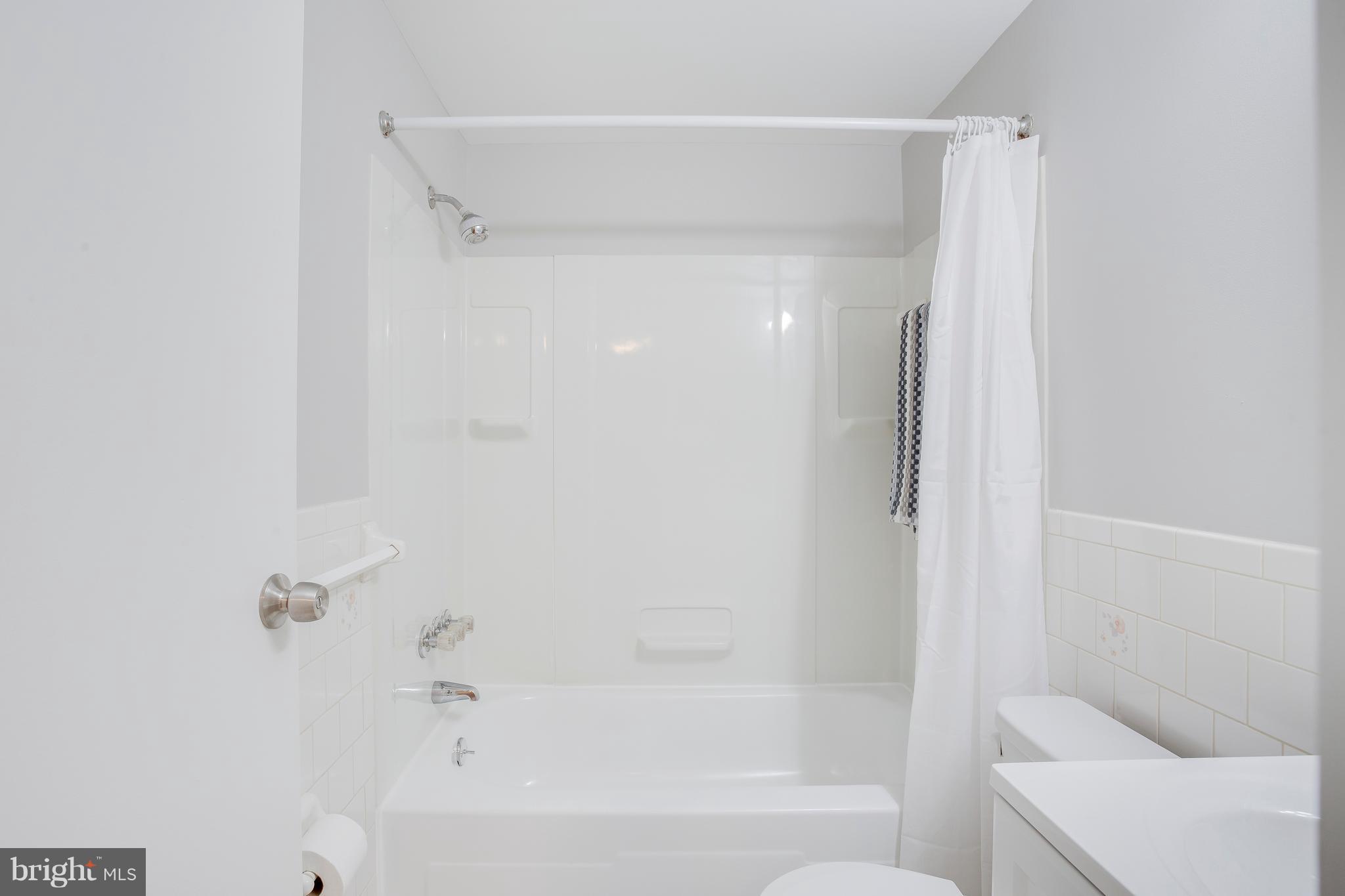 704 Kingston Road Baltimore, MD 21220 - Photo 25 of 37