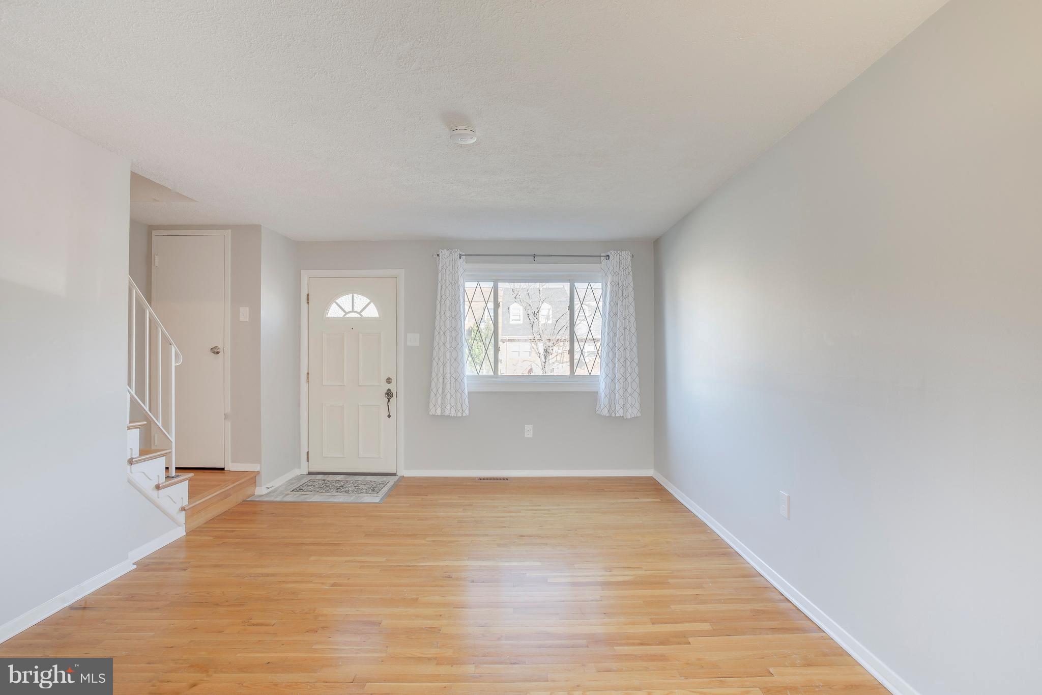 704 Kingston Road Baltimore, MD 21220 - Photo 7 of 37