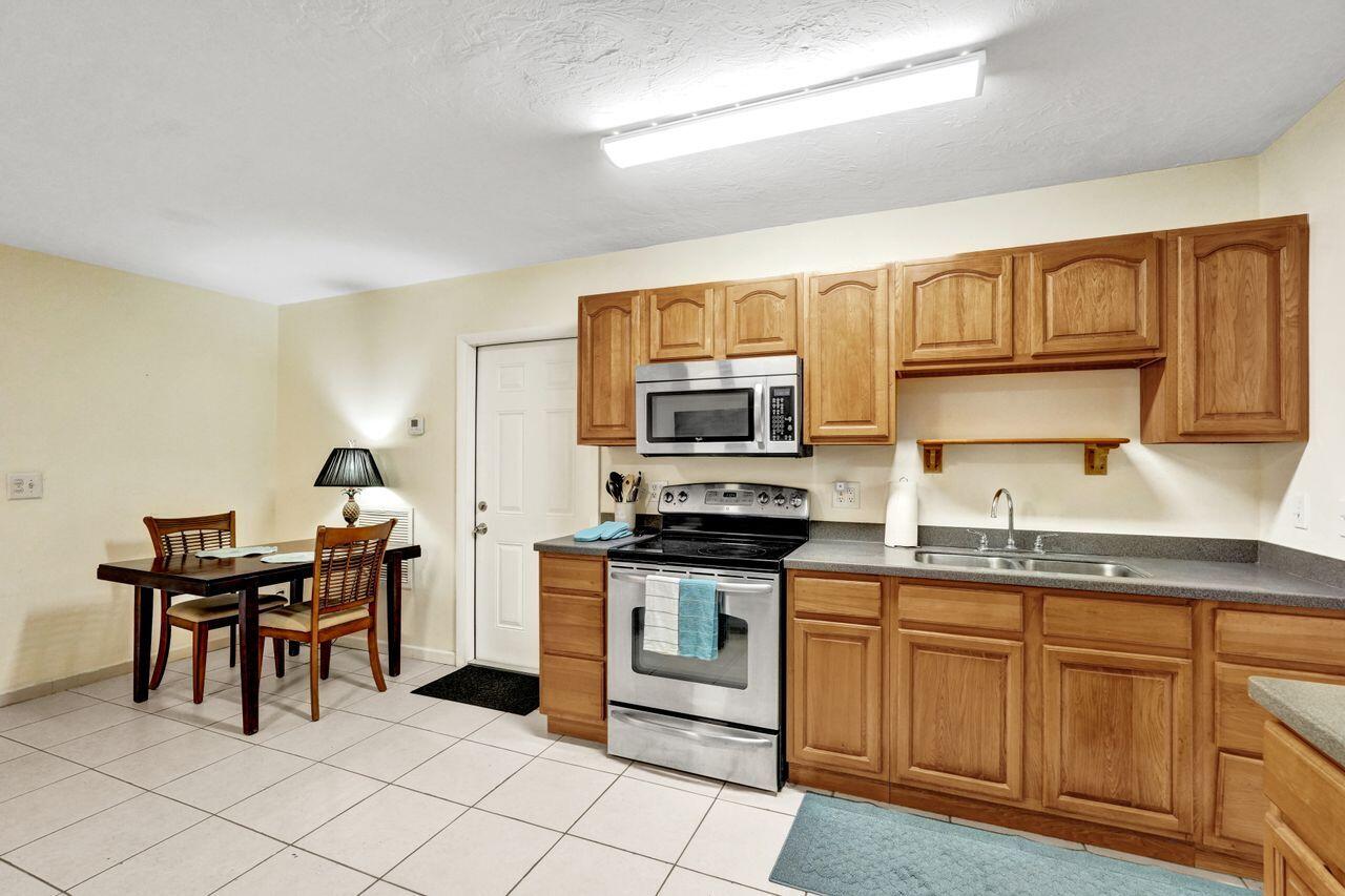 1718 Ridge Road North Palm Beach, FL 33408 - Photo 15 of 38 DSC09243