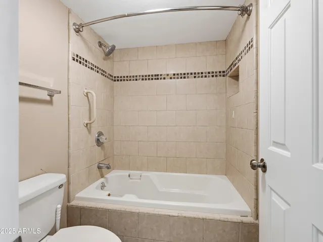 $163,000 | 4141 North 31st Street, Unit 406, Phoenix, AZ 85016