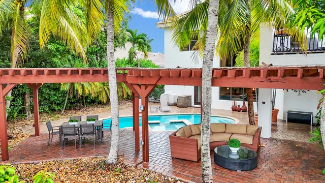 $10,000 | 10703 Versailles Boulevard, Wellington, FL 33449