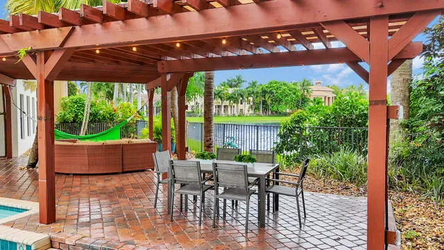 $10,000 | 10703 Versailles Boulevard, Wellington, FL 33449