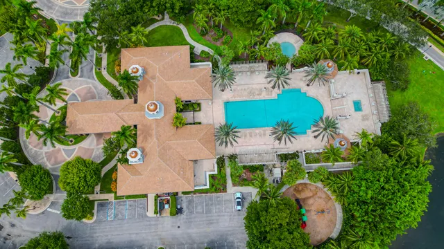 $10,000 | 10703 Versailles Boulevard, Wellington, FL 33449