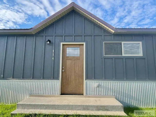 $296,000 | 114 Neyman Street, Salmon, ID 83467