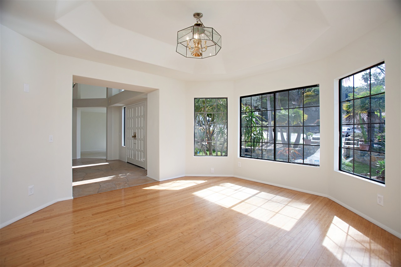 3053 Racetrack View Drive Del Mar, CA 92014 - Photo 4 of 8
