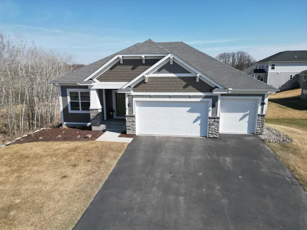 $750,000 | 8088 Haywood Drive, Lino Lakes, MN 55014