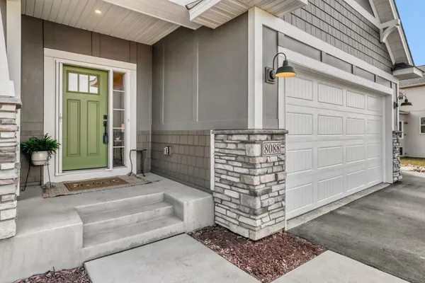 $750,000 | 8088 Haywood Drive, Lino Lakes, MN 55014