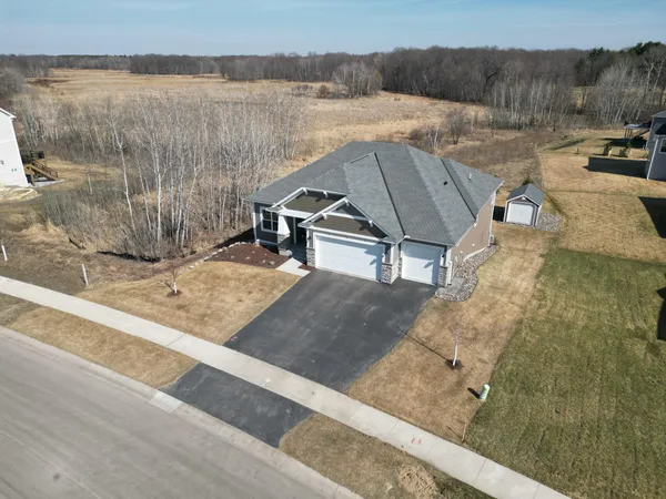 $750,000 | 8088 Haywood Drive, Lino Lakes, MN 55014