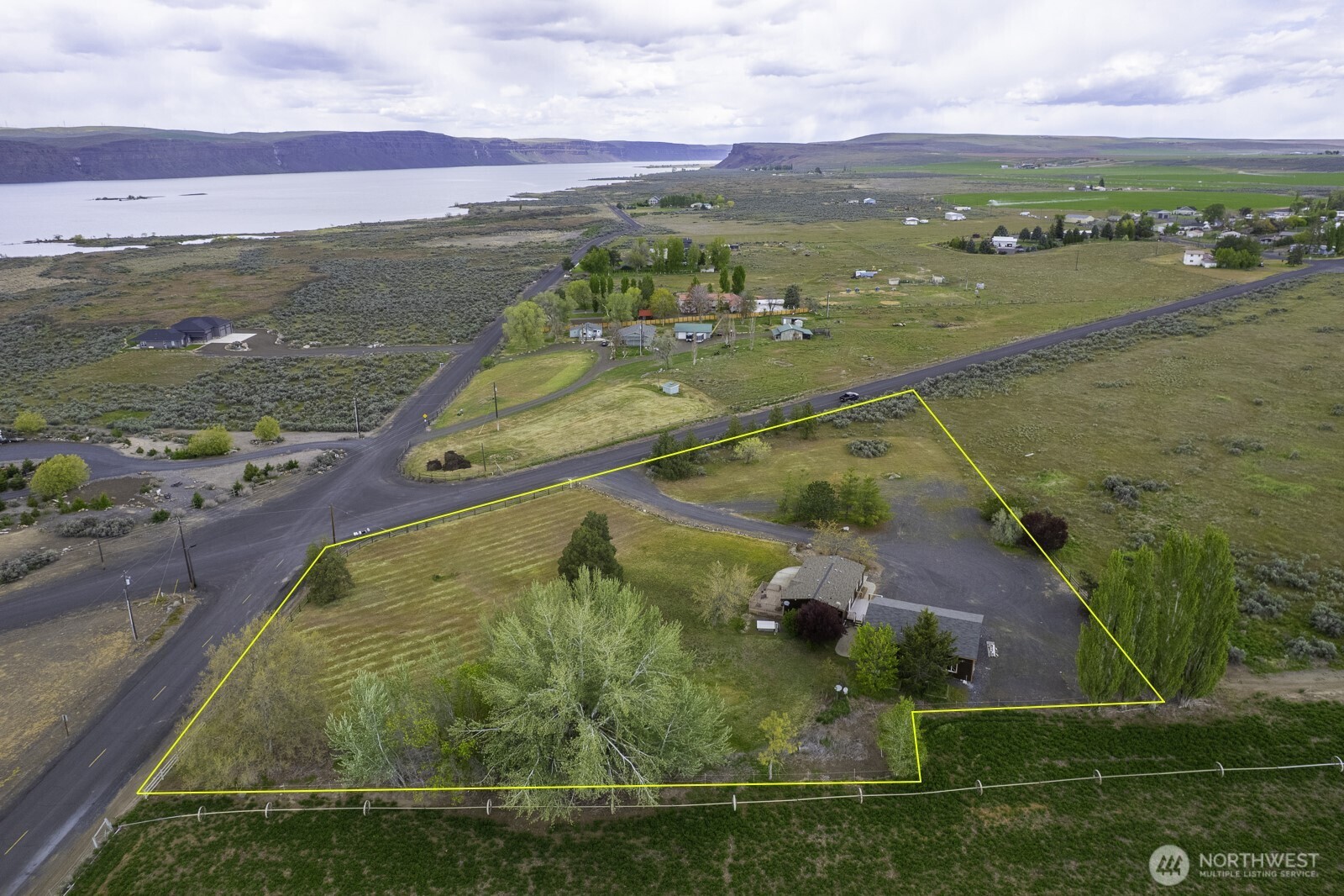 10035 Fordair Road Northeast Coulee City, WA 99115 - Photo 7 of 27