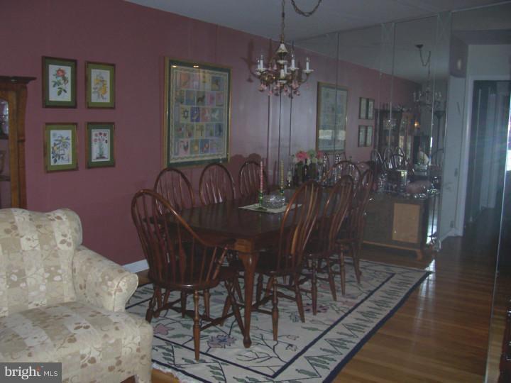 7728 Dorcas Street Philadelphia, PA 19111 - Photo 3 of 20 Dining Room