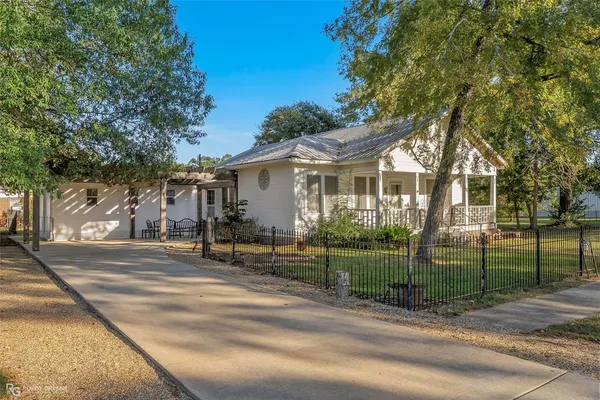 $325,000 | 510 Lee Street, Benton, LA 71006