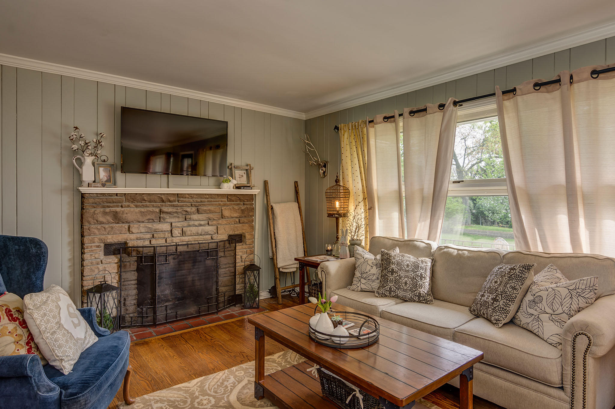 713 Forest View Road Knoxville, TN 37919 - Photo 4 of 17 703_Forest_View_104
