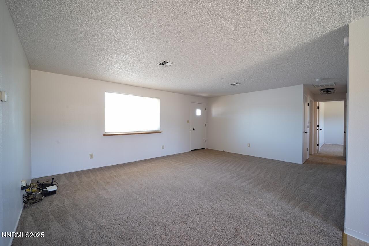 10 Morris Circle Carson City, NV 89706 - Photo 5 of 18 10 Morris Cir LRC edits-7