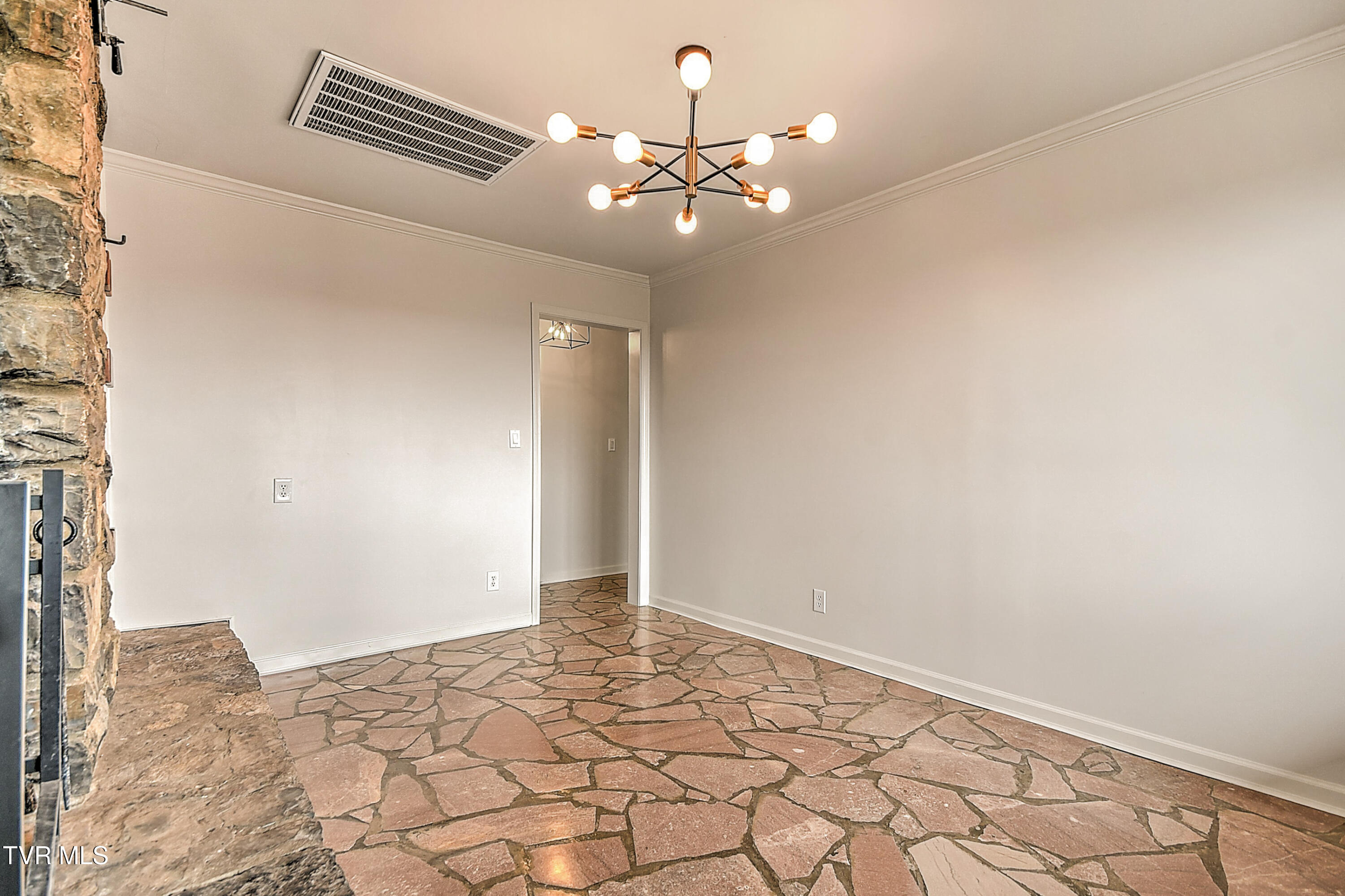 4537 Old Stage Road Kingsport, TN 37664 - Photo 7 of 69 4537 Old Stage Rd JG-21